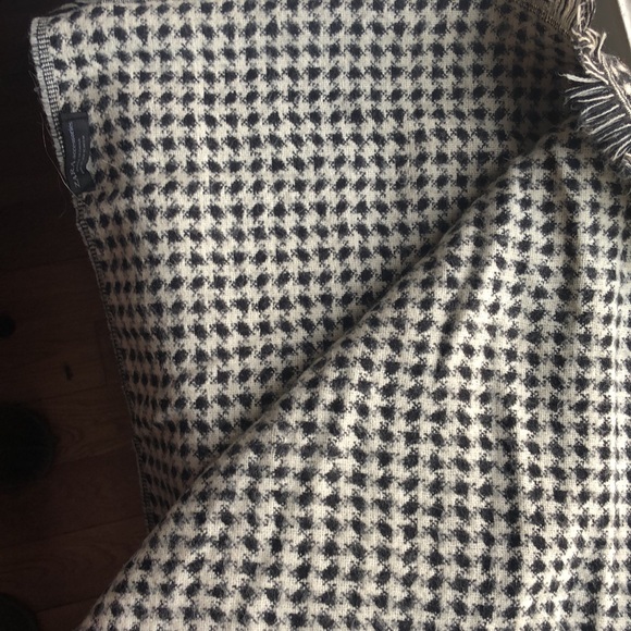 Zara double sided scarf - Picture 2 of 4